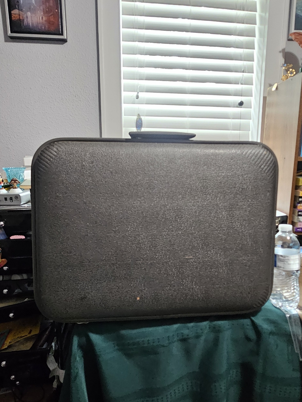 Black Hard-Shell Carry Case
